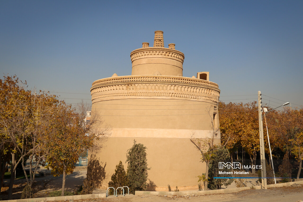 «گورت» قصه باد و باران و راز کبوترها