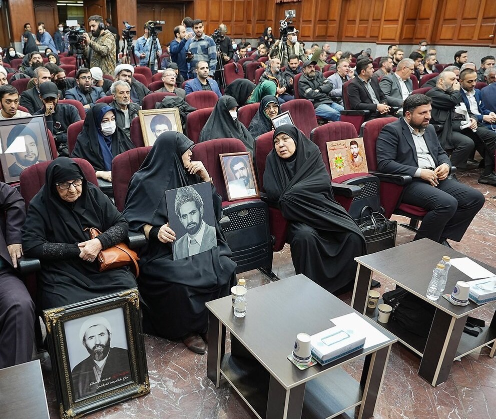 رسیدگی به اتهامات سرکردگان گروهک تروریستی منافقین / خانههای تیمی نفاق چگونه اداره میشد؟