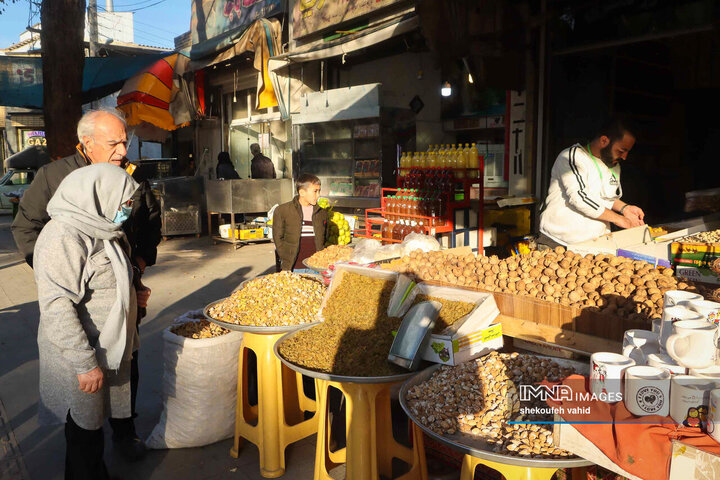 بازار شب یلدا در اصفهان