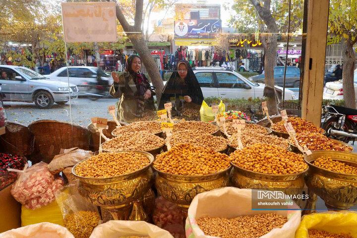 بازار شب یلدا در اصفهان