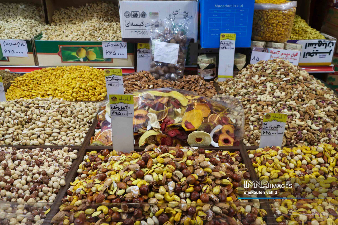 دور هم جمع شویم اما نه با فانتزیها / آجیلهایی که جای برنجک مادربزرگها را گرفت