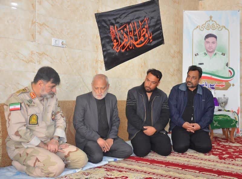 دیدار سردار رادان با خانواده‌های شهدای حادثه تروریستی راسک