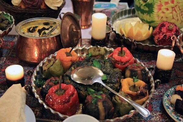 آداب و رسوم شب یلدا در کردستان؛ از خوانچه عروس تا کالک تورش + فیلم