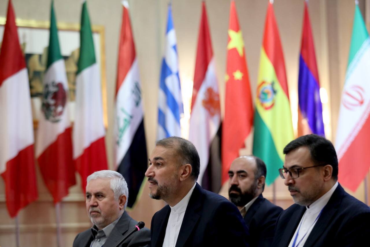 جهان از استفاده ابزاری هنجارهای بینالمللی و استانداردهای دوگانه رنج میبرد