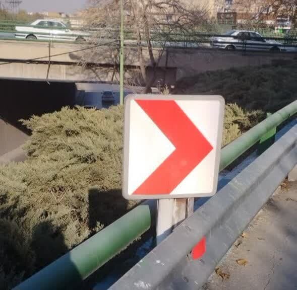 تابلوهای ترافیکی شهری منطقه ۲ اصفهان ایمن شد