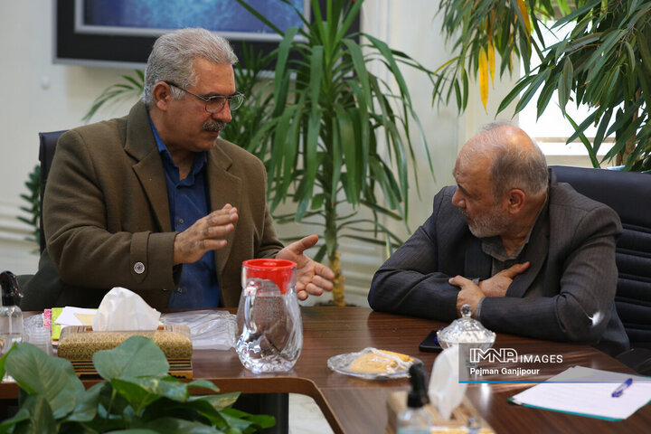 کمیته نظارتی شورای شهر اصفهان در منطقه 2