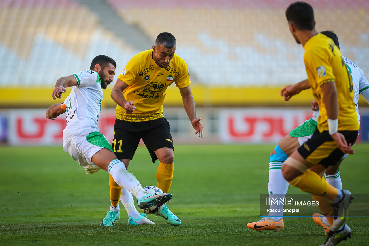 با رضایت یا قشون کشی، مسئله این است