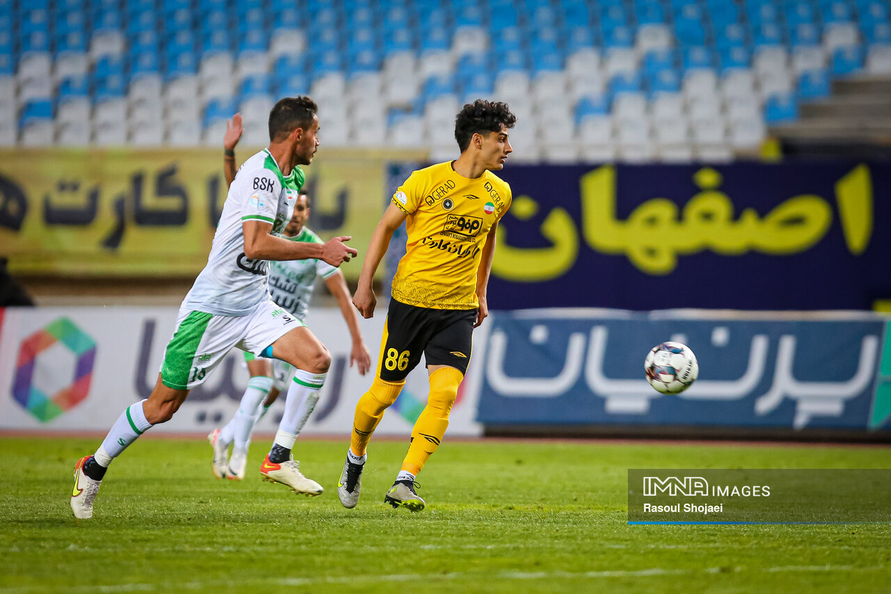 گلگهر-سپاهان/ روز سخت صدرنشین در غیاب ستارهها