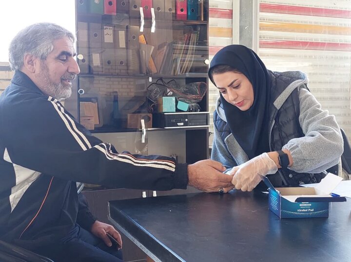 اجرای طرح ویژه پایش سلامت شهروندان در مراکز معاینه فنی خودروی شهر اصفهان