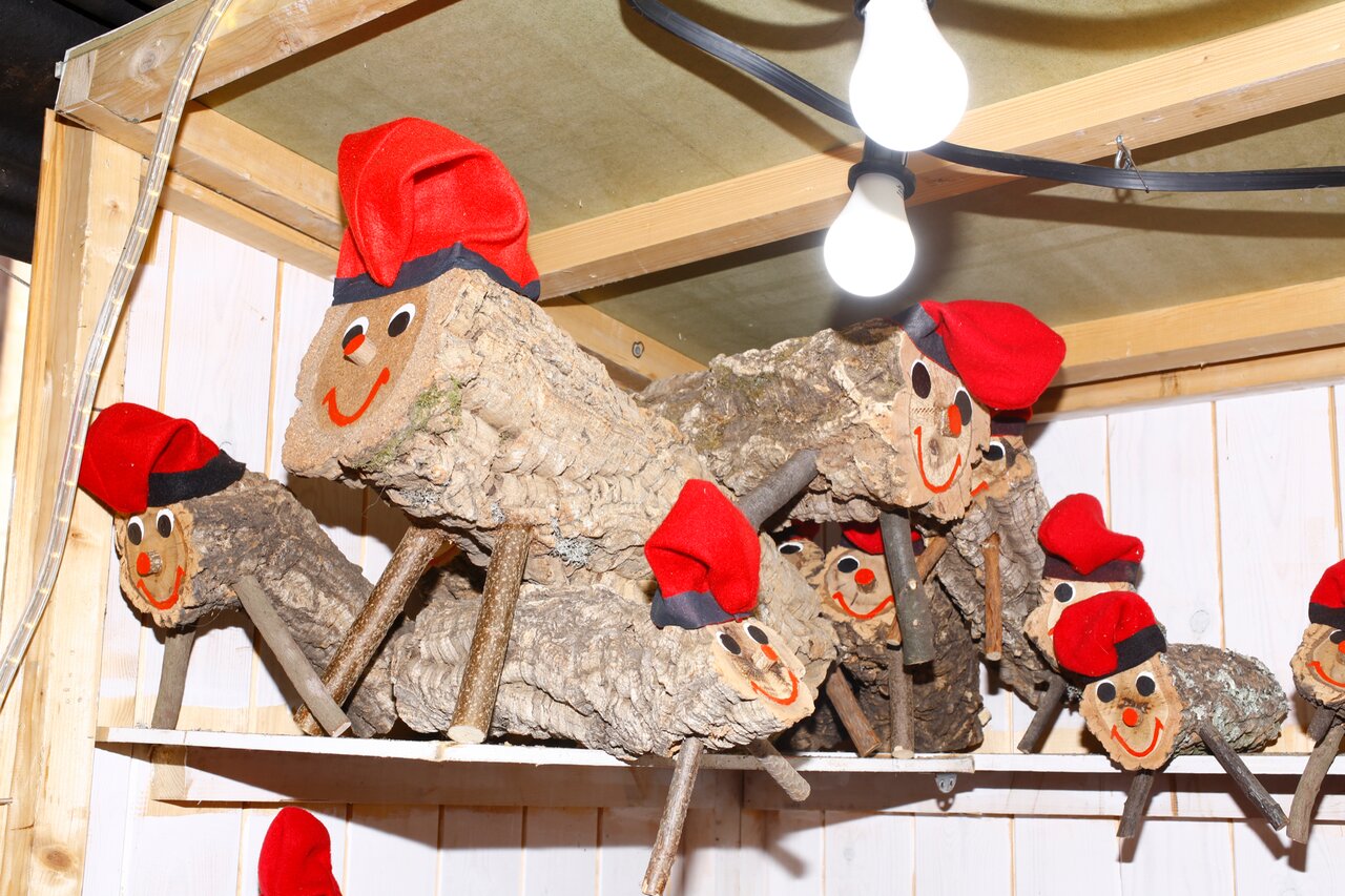 سنتهای عجیب کریسمس در سراسر جهان