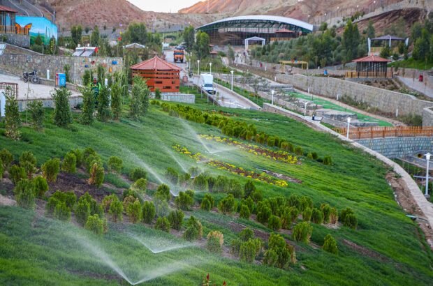 آبیاری ۹۰ درصد فضای سبز منطقه ۵ با آب خام / بوستان انار به‌زودی به بهره‌برداری می‌رسد
