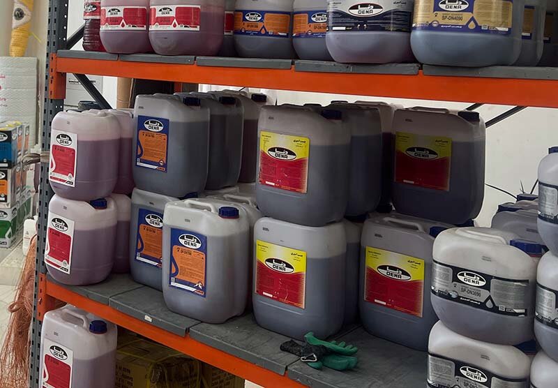 نگاهی به انواع چسب کفاشی و صنعتی بی بو