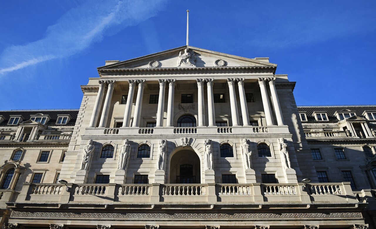 خودآزاری اقتصادی بانک مرکزی انگلستان در مقابل تورم