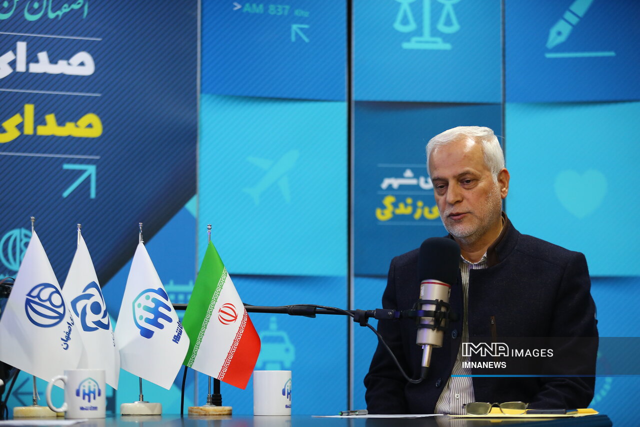 بازارهای میوه در منطقه ۱۴ رونمایی میشود/ «شهرک طلا» در دستور کار شورای گفتوگو