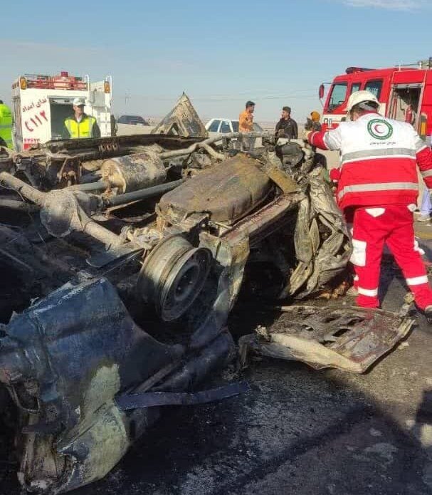 عارضه قلبی راننده علت حادثه مرگبار اتوبان کاشان - قم اعلام شد + عکس