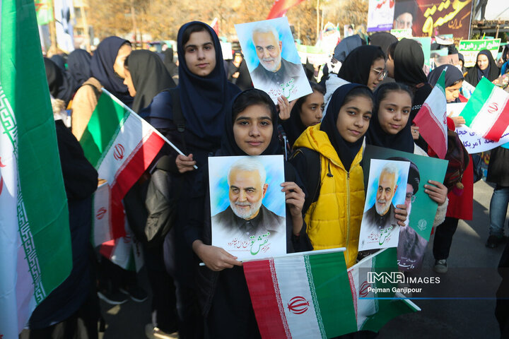 Iranians Commemorate "Dey 9 Epic" Anniversary, Express Solidarity with Islamic Republic