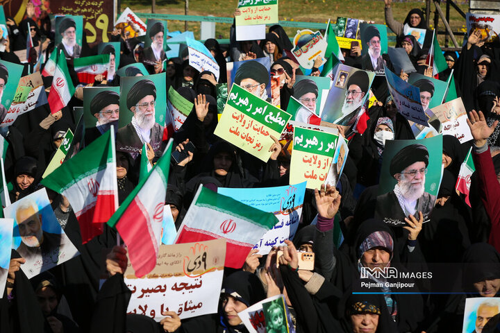 Iranians Commemorate "Dey 9 Epic" Anniversary, Express Solidarity with Islamic Republic