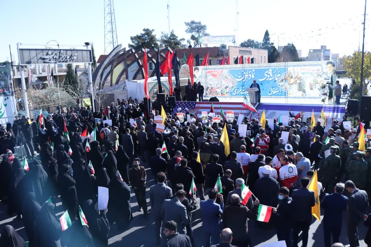 حضور پرشور مردم سمنان در مراسم بزرگداشت یومالله ۹ دی