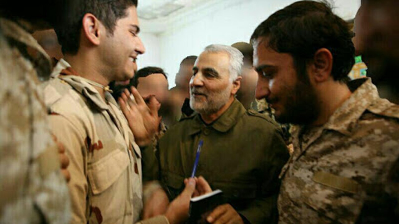 سردار دلها و مکتبی که ماندگار شد / تدابیر حاج قاسم نه پشت دربهای بسته، بلکه در میدان بود