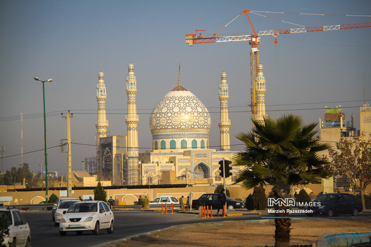 منطقه ۱۴ در اجرای هیچ پروژهای دچار بحران نشده است