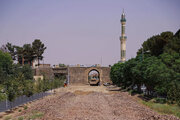 زیباسازی دیوار حریم ریل راه‌آهن در قم