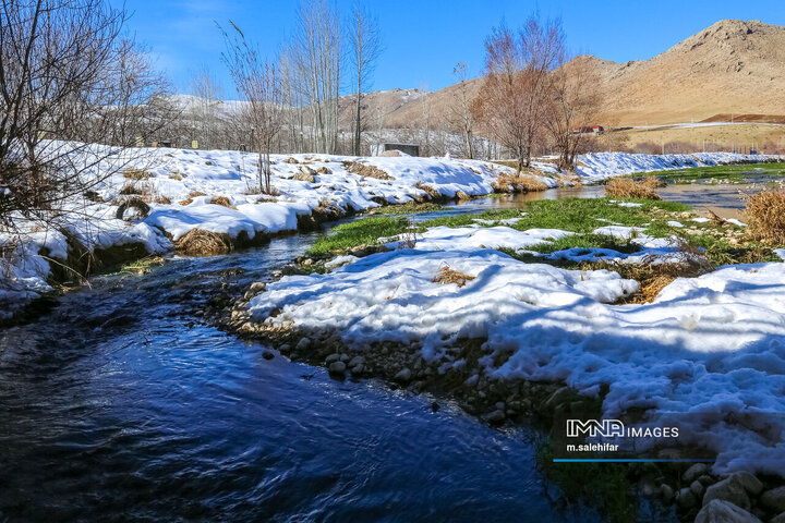 Melting Landscapes: Climate Change Alters Snowfall Patterns in Iran's Kurangمی کوهرنگ
