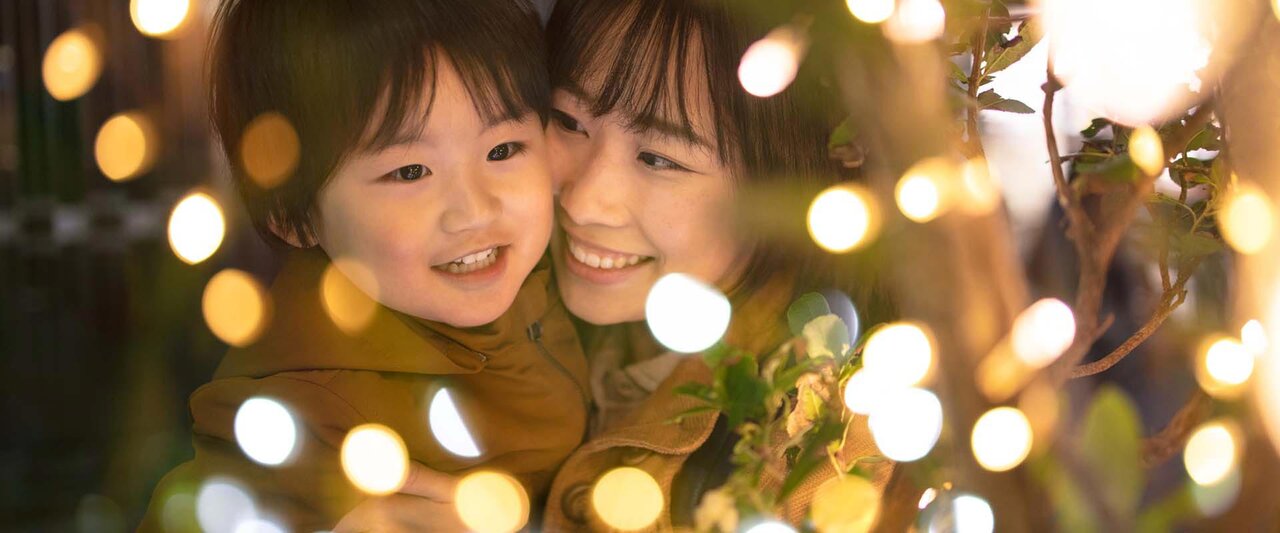 روز مادر در ایران و سایر کشورهای جهان + عکس