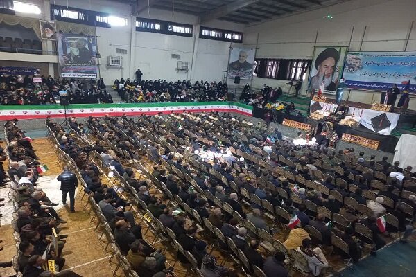 شهید سلیمانی درس عزتمندی به ملت داد/ شهدای کرمان ناجوانمردانه به شهادت رسیدند + فیلم