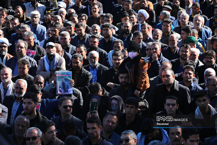 حضور رئیس جمهور در مراسم وداع و تشییع شهدای حادثه تروریستی کرمان