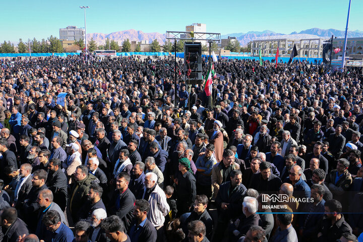 تشییع شهدای حادثه تروریستی کرمان