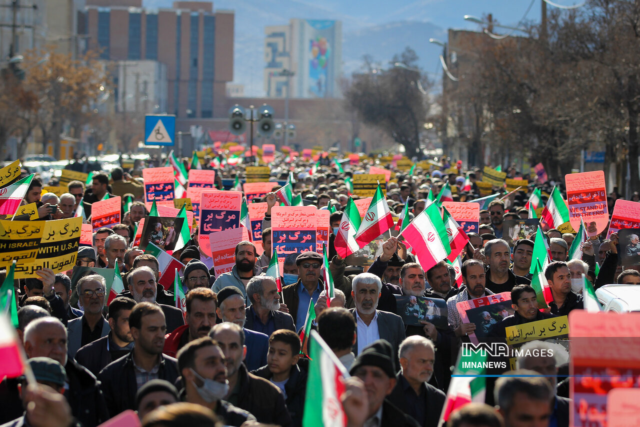 راهپیمایی مردم اراک و بجنورد در محکومیت جنایت تروریستی کرمان