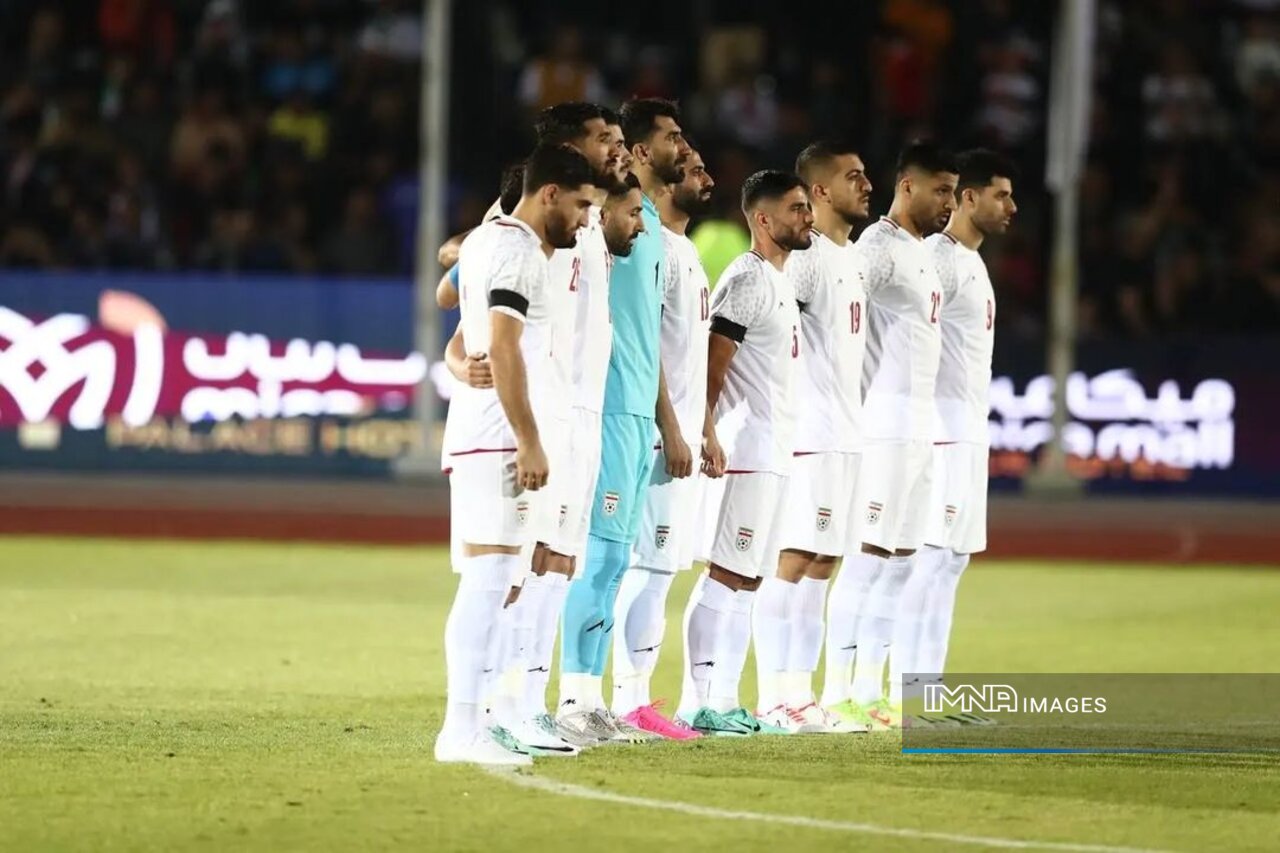 تیمملی فوتبال ایران پس از ۱۴سال از رنگ قرمز فاصله گرفت / تقلب ژنرال از روی دست امپراطور