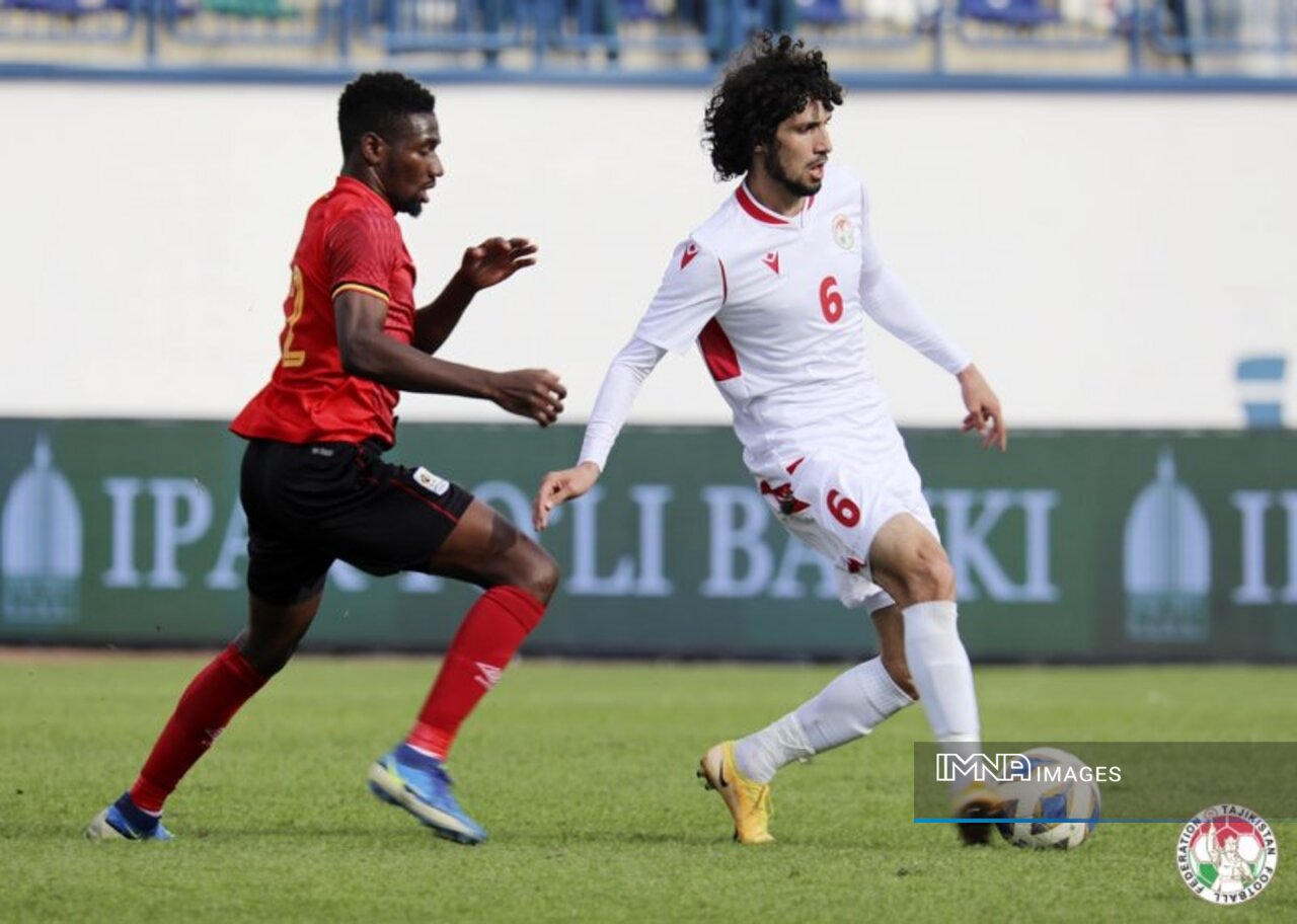مدافع عنوان قهرمانی و کانگروها سردمداران گروههای اول و دوم