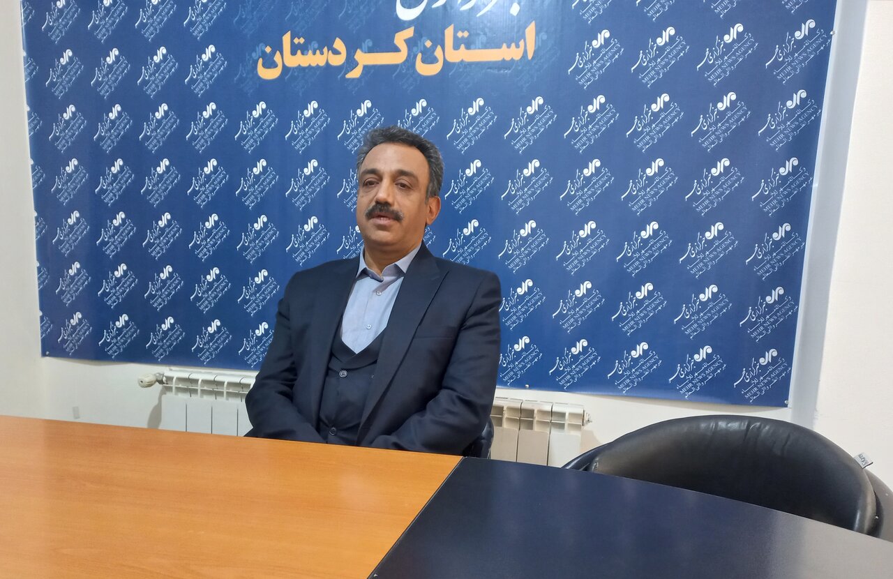 دانشگاه علمی کاربردی متناسب با نیاز روز بازار رشتههای خود را تعریف میکند