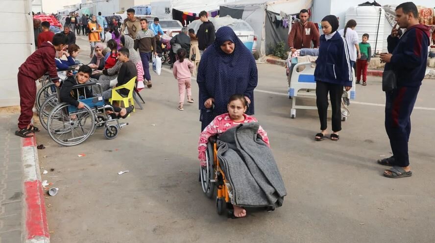 هر روز ۱۰ کودک در غزه پاهای خود را از دست میدهد