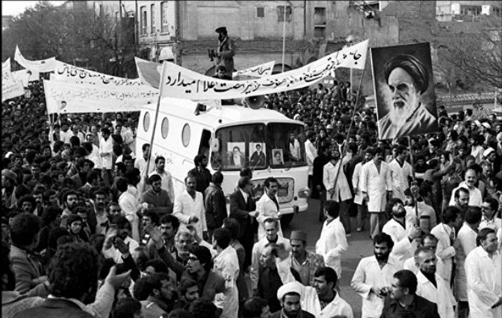 روزی که روزنامهها قبل از توزیع به آتش کشیده شدند