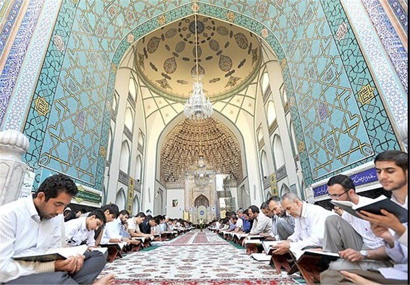 برگزاری مراسم اعتکاف دانش‌آموزی در ۸ مسجد در زاهدان