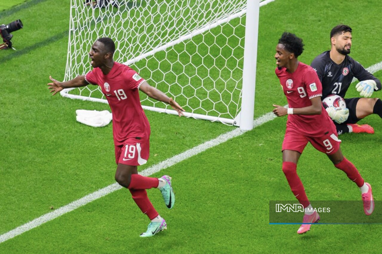 پیروزی آسان مدافع عنوان قهرمانی در دیدار افتتاحیه