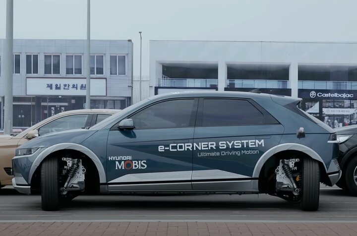 خودرو برقی هیوندای موبیس با قابلیت چرخش ۳۶۰ درجه + سیستمی برای پارک راحت خودرو