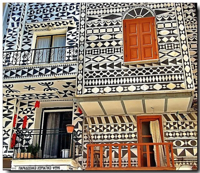 پیرجی؛ دهکده سیاهوسفید قرون وسطایی