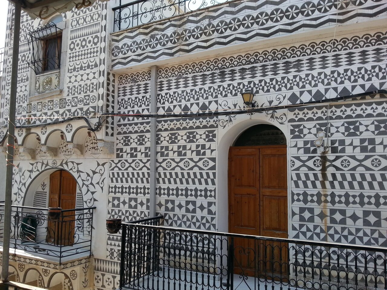 پیرجی؛ دهکده سیاهوسفید قرون وسطایی