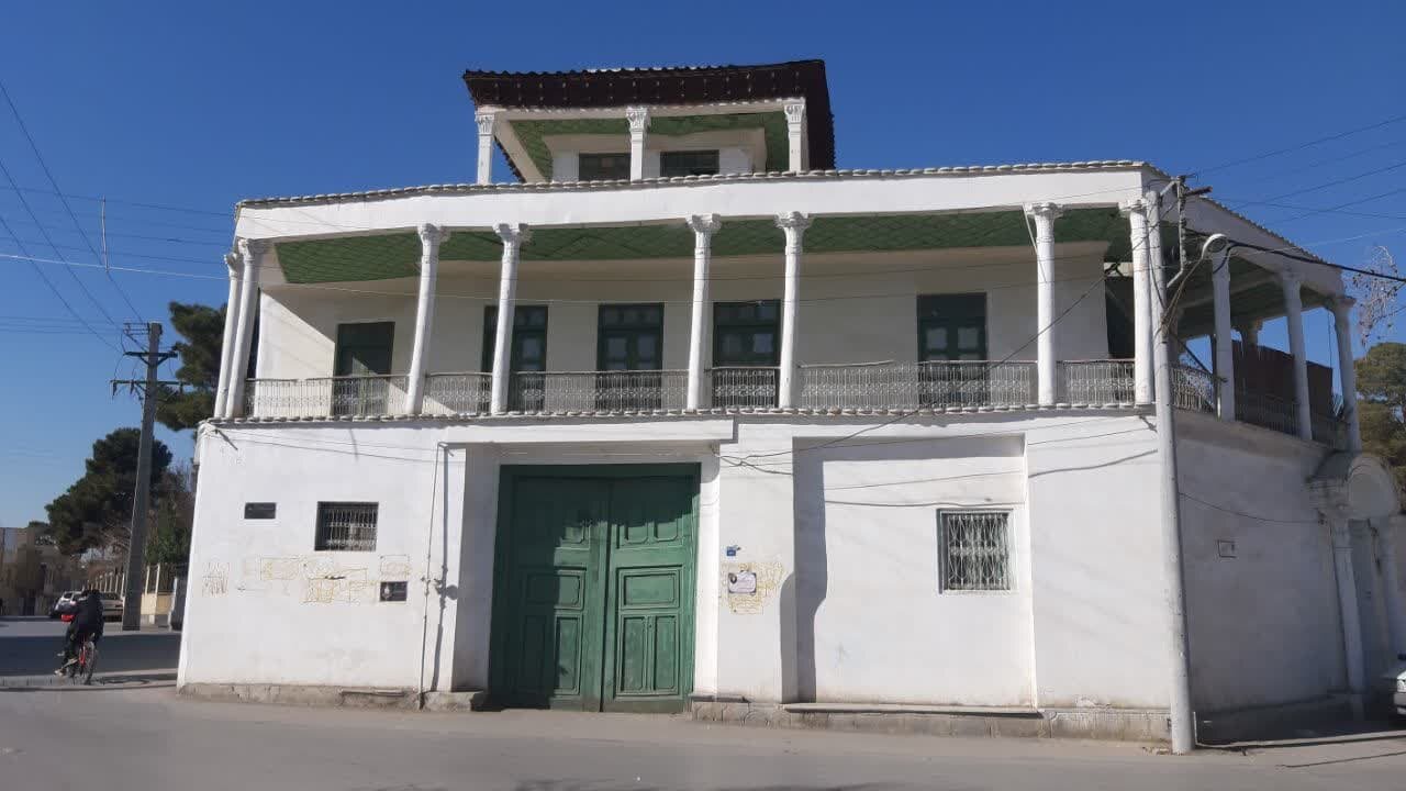 «مارچین»، دهکده مارها