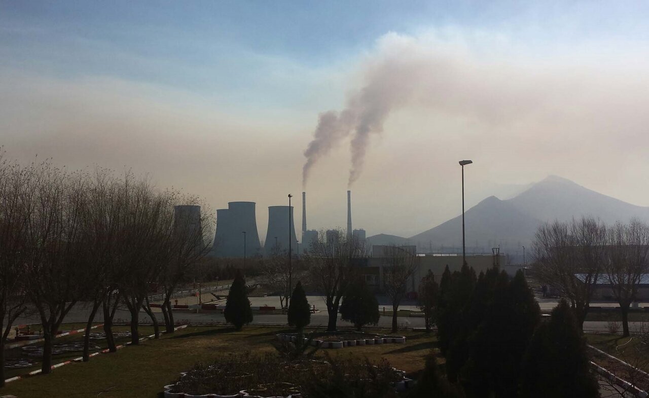 عزم جمعی برای کاهش آلودگی هوای اراک/ مازوت‌سوزی نیروگاه شازند متوقف می‌شود؟