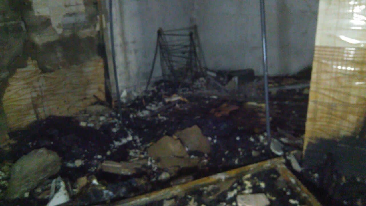 وقوع آتش‌سوزی در ساختمانی ۴ طبقه در تهران/ ۱۳ فرد محبوس نجات یافتند