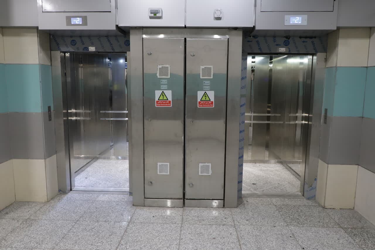 آسانسورهای ایستگاه متروی انقلاب راهاندازی شد