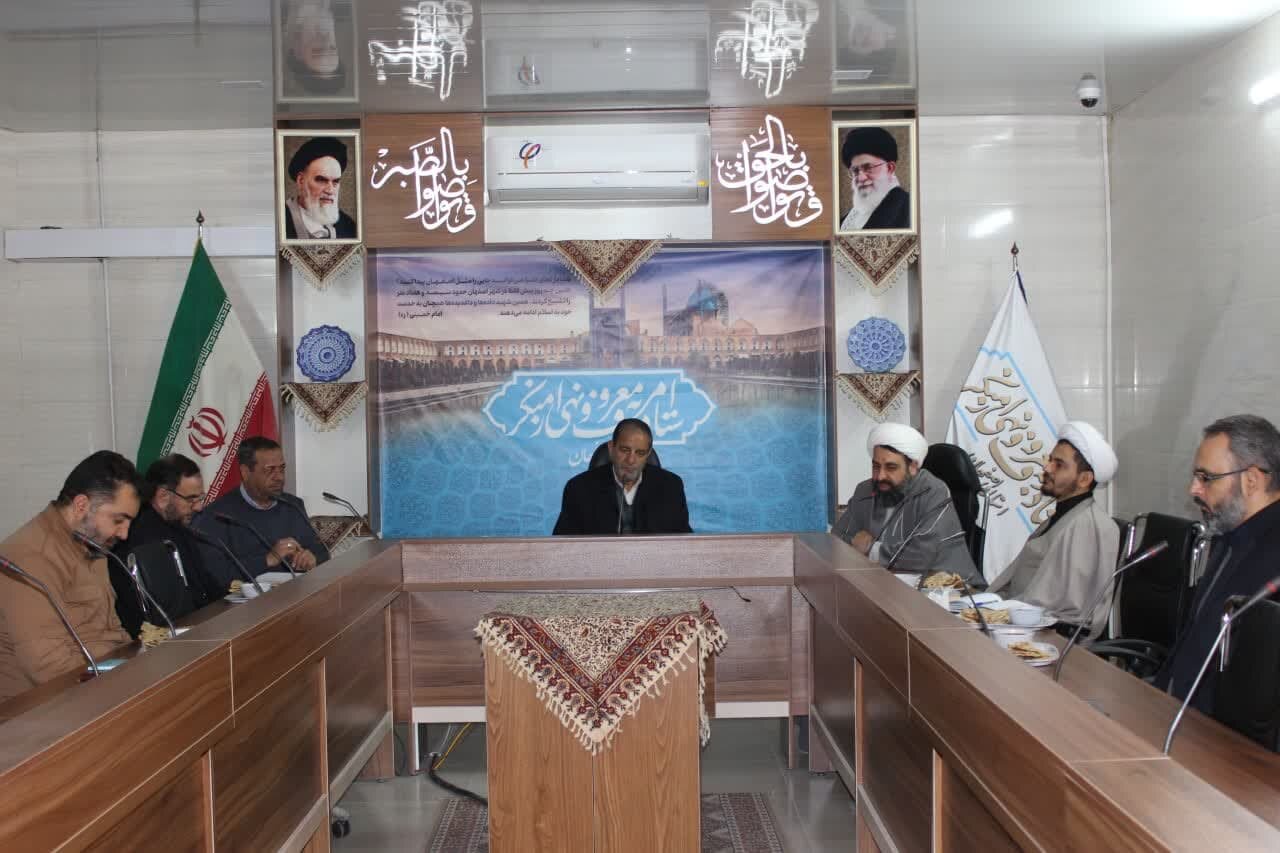 گشت ارشاد مسئولان در اصفهان به‌صورت جدی فعال است