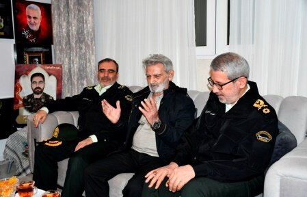 خانوادههای شهدا مایه دلگرمی و قوت قلب کارکنان پلیس هستند