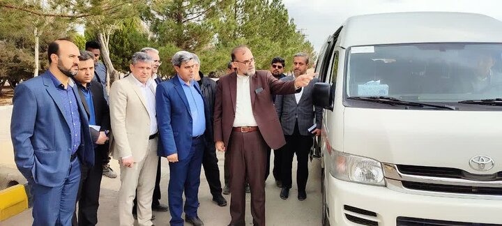 تأکید شهردار کرمان بر سرعت بخشیدن به لکه‌گیری حفاری‌های فیبر نوری تا دهه فجر
