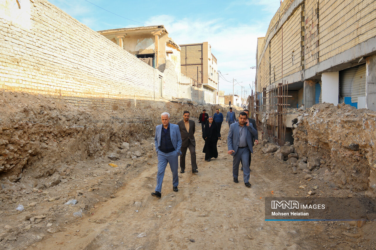 نهمین ایستگاه «بازدید سرزده شهردار اصفهان» در گذر کمرزرین