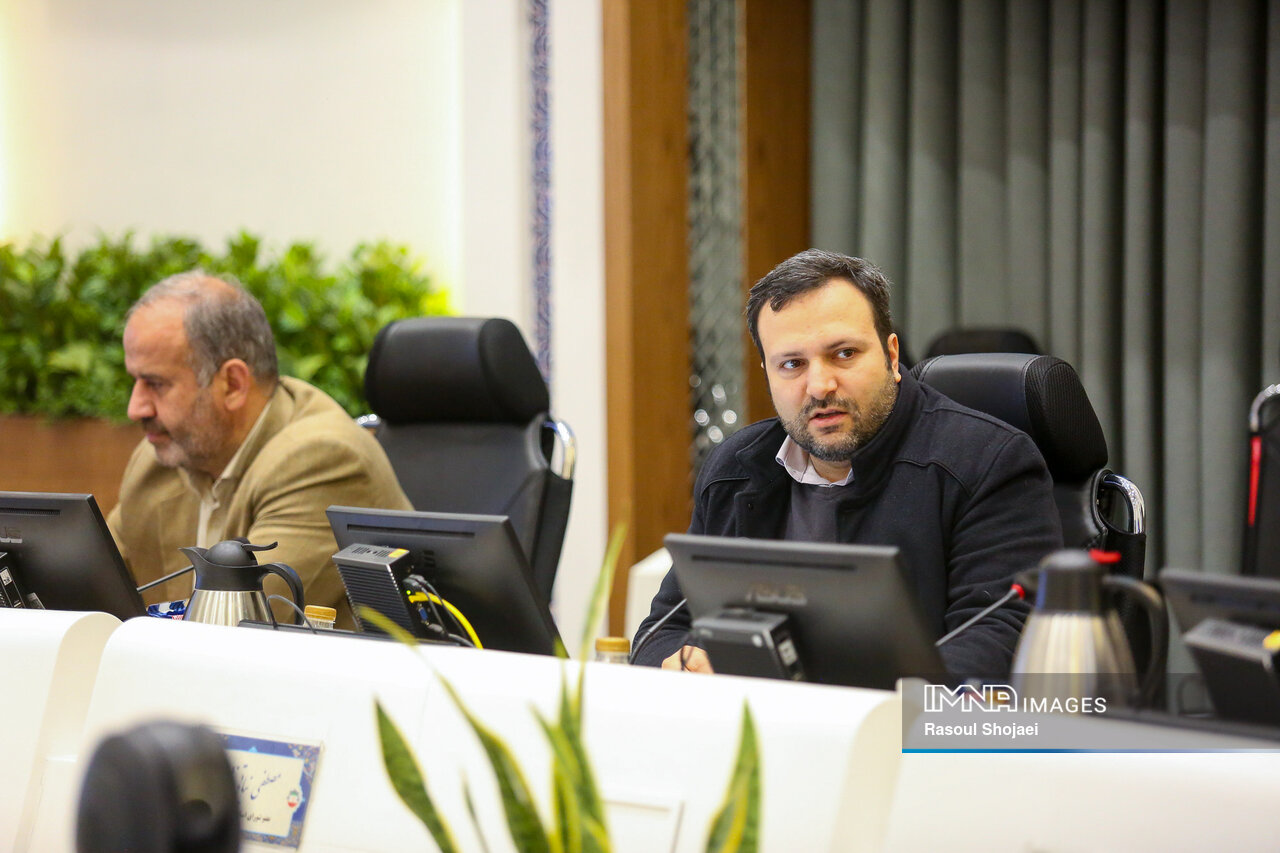 آغاز بررسی بودجه ۱۴۰۳ شهرداری اصفهان در کمیسیونهای تخصصی شورا